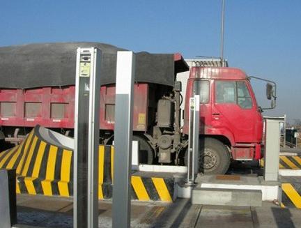 從源頭上治超 全國從12月實(shí)行新車稱重