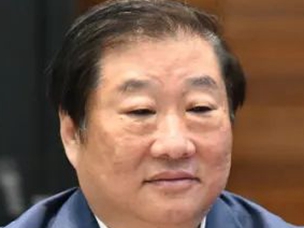 德國(guó)博世集團(tuán)董事會(huì)主席史蒂凡·哈通一行訪(fǎng)問(wèn)濰柴